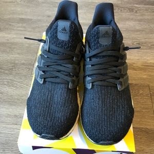 Men’s black adidas ultraboost size 11